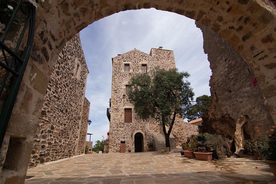 Petropoulakis Tower Gythio Exterior foto